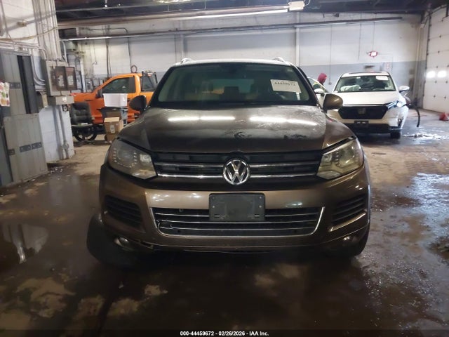 Продаж на аукціоні авто 2014 Volkswagen Touareg 3.6l Sport, vin: WVGEF9BP4ED006768, номер лоту: 44459672