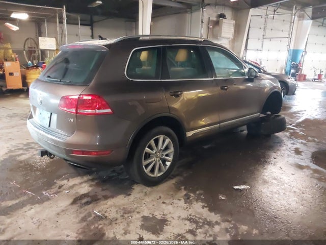 Продаж на аукціоні авто 2014 Volkswagen Touareg 3.6l Sport, vin: WVGEF9BP4ED006768, номер лоту: 44459672