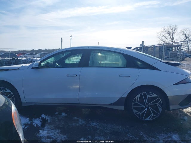 Auction sale of the 2023 Hyundai Ioniq 6 Sel, vin: KMHM34ACXPA022404, lot number: 44459681