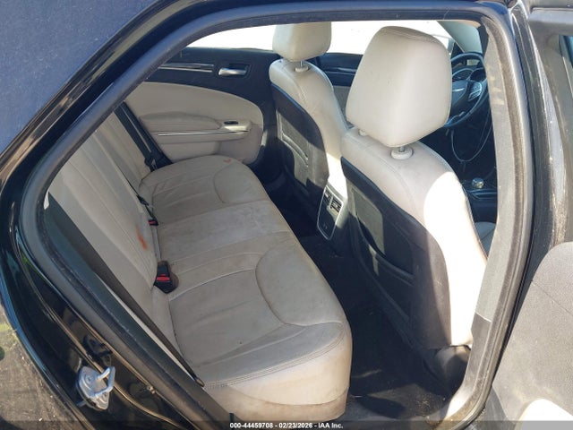 2017 Chrysler 300 Limited მანქანა იყიდება აუქციონზე, vin: 2C3CCAAG8HH617938, აუქციონის ნომერი: 44459708