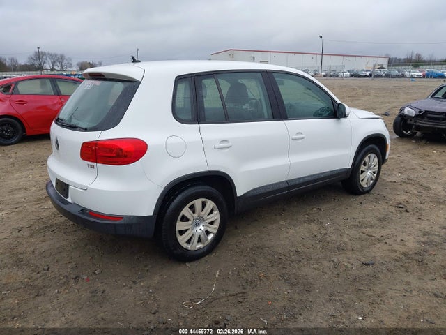 Продажа на аукционе авто 2017 Volkswagen Tiguan 2.0t/2.0t S, vin: WVGAV7AX6HK046602, номер лота: 44459772