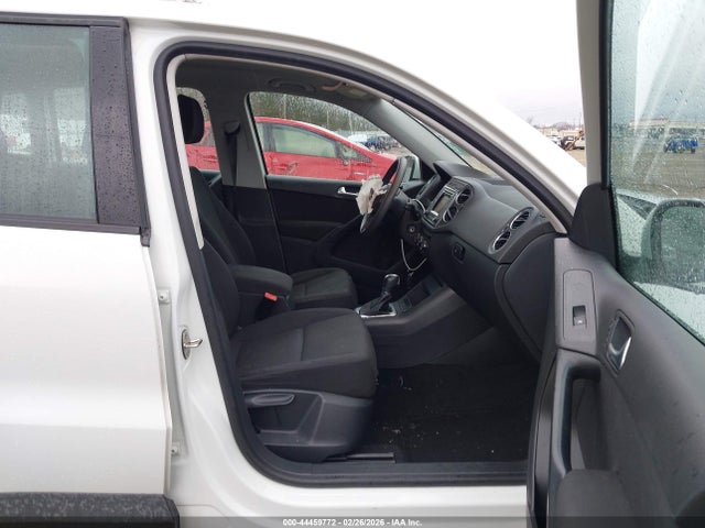 Продажа на аукционе авто 2017 Volkswagen Tiguan 2.0t/2.0t S, vin: WVGAV7AX6HK046602, номер лота: 44459772