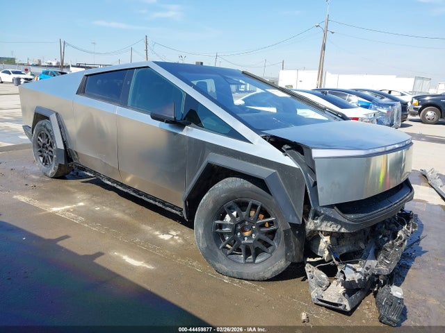 2025 TESLA CYBERTRUCK 7G2CEHED9SA060947