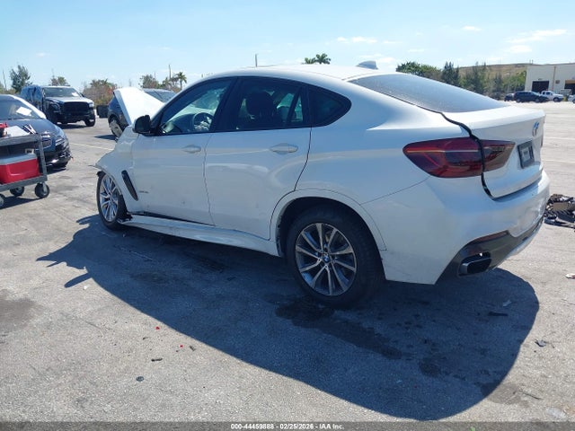 2015 BMW X6 5UXKU2C59F0N75897 Photo 2