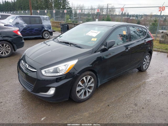 Hyundai Accent Sport 2015 KMHCU5AE3FU201168 Image 2