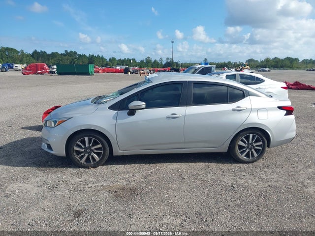 2021 Nissan Versa Sv Xtronic Cvt მანქანა იყიდება აუქციონზე, vin: 3N1CN8EV9ML826794, აუქციონის ნომერი: 44459949
