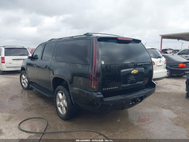 1GNSKJE73ER104927 Chevrolet Suburban 1500 Lt