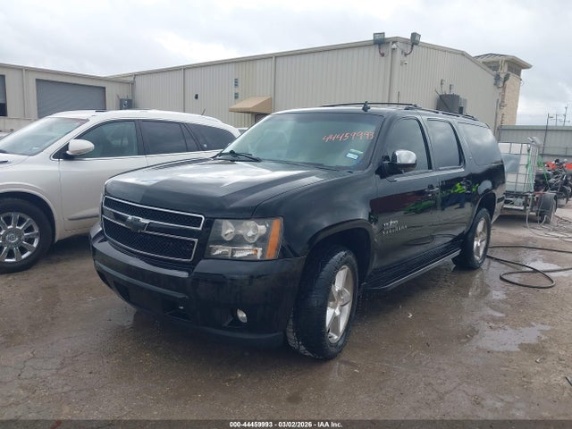 1GNSKJE73ER104927 Chevrolet Suburban 1500 Lt