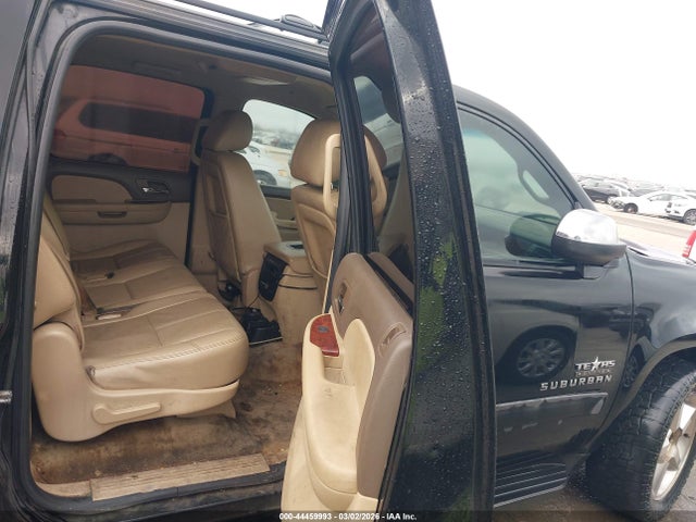 1GNSKJE73ER104927 Chevrolet Suburban 1500 Lt