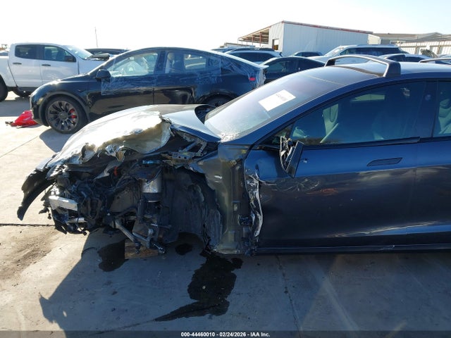 44460010 :رقم المزاد ، 5YJSA1E65MF440859 vin ، 2021 Tesla Model S Plaid Tri Motor All-wheel Drive مزاد بيع