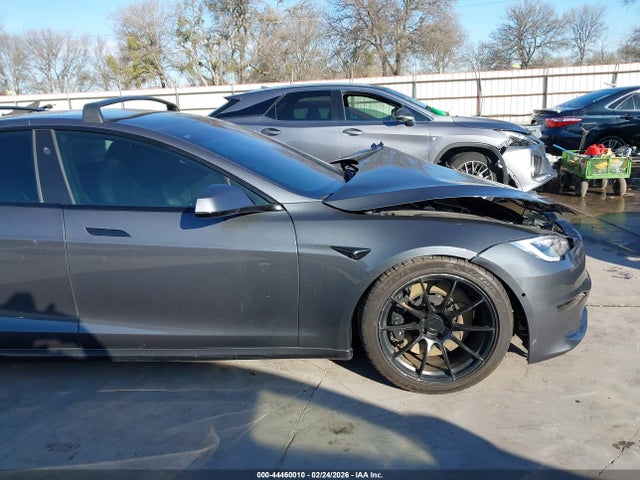 44460010 :رقم المزاد ، 5YJSA1E65MF440859 vin ، 2021 Tesla Model S Plaid Tri Motor All-wheel Drive مزاد بيع