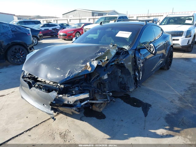 44460010 :رقم المزاد ، 5YJSA1E65MF440859 vin ، 2021 Tesla Model S Plaid Tri Motor All-wheel Drive مزاد بيع