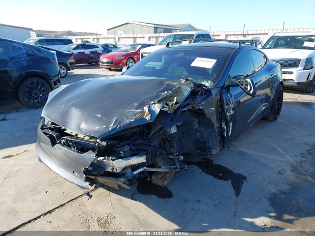 44460010 :رقم المزاد ، 5YJSA1E65MF440859 vin ، 2021 Tesla Model S Plaid Tri Motor All-wheel Drive مزاد بيع