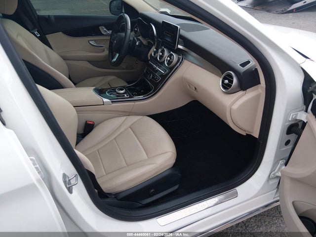 55SWF4JB0HU220637 Mercedes-Benz C 300