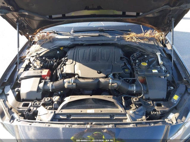 2017 JAGUAR XF SAJBJ4BV8HCY37161 Photo 9