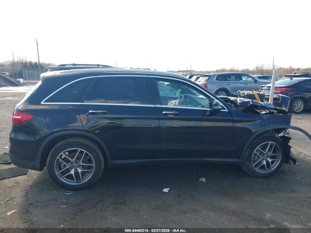 2017 Mercedes-benz Glc 300 4matic მანქანა იყიდება აუქციონზე, vin: WDC0G4KB7HV006775, აუქციონის ნომერი: 44460218