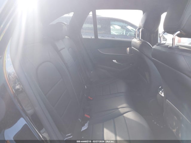 2017 Mercedes-benz Glc 300 4matic მანქანა იყიდება აუქციონზე, vin: WDC0G4KB7HV006775, აუქციონის ნომერი: 44460218