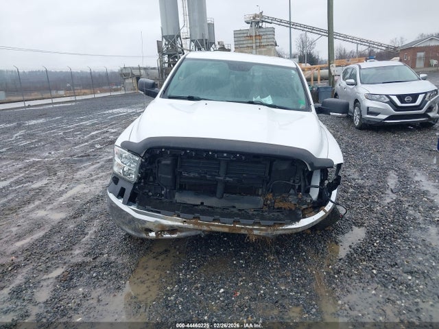 1C6RR7LT6KS633922 RAM 1500 Classic Slt 4x4 5&#039;7 Box