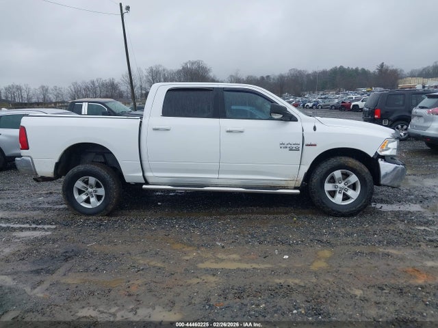 1C6RR7LT6KS633922 RAM 1500 Classic Slt 4x4 5&#039;7 Box
