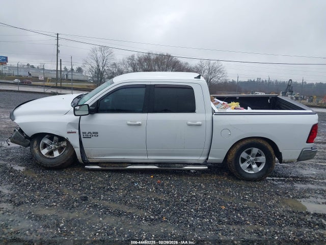 1C6RR7LT6KS633922 RAM 1500 Classic Slt 4x4 5&#039;7 Box