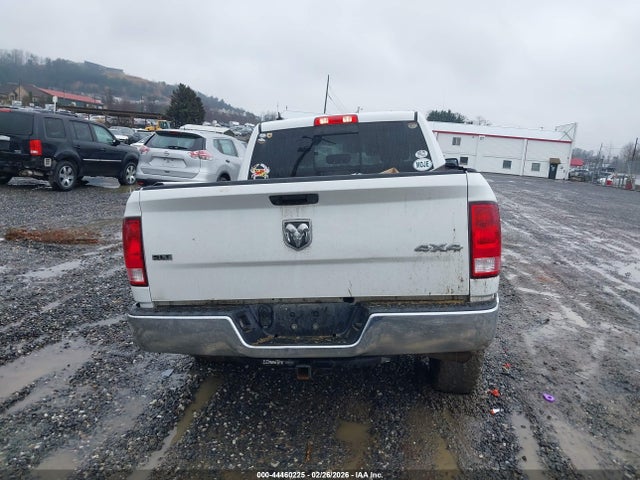 1C6RR7LT6KS633922 RAM 1500 Classic Slt 4x4 5&#039;7 Box