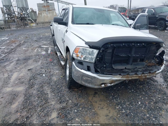 1C6RR7LT6KS633922 RAM 1500 Classic Slt 4x4 5&#039;7 Box