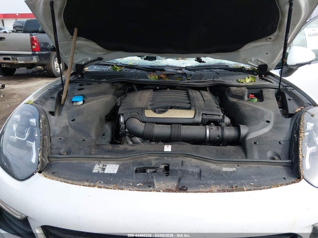 2016 PORSCHE CAYENNE WP1AA2A22GKA14931 Photo 9