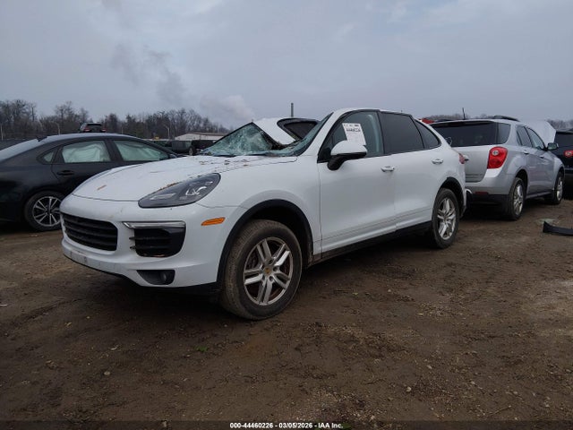 2016 PORSCHE CAYENNE WP1AA2A22GKA14931 Photo 1