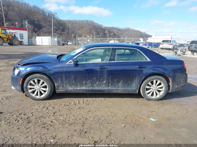 Продаж на аукціоні авто 2016 Chrysler 300 Limited, vin: 2C3CCARG2GH161972, номер лоту: 44460243
