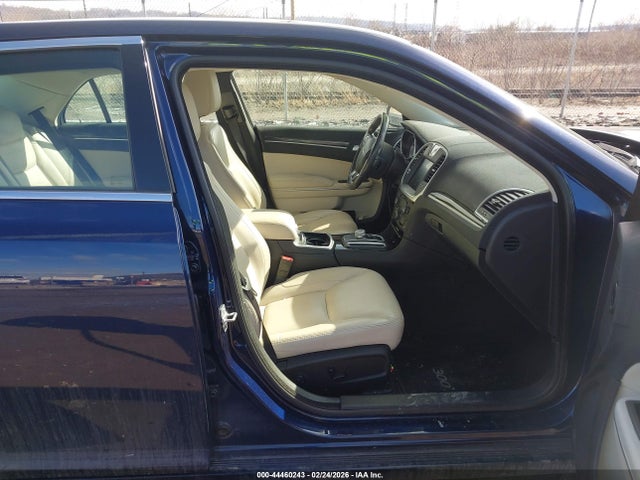 Продаж на аукціоні авто 2016 Chrysler 300 Limited, vin: 2C3CCARG2GH161972, номер лоту: 44460243