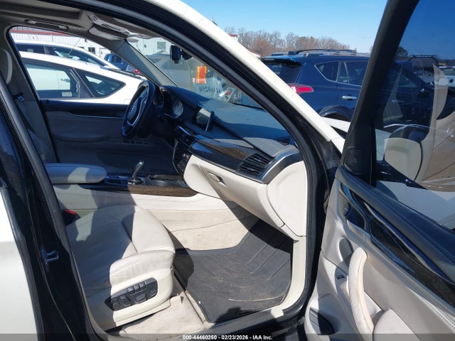 44460250 :رقم المزاد ، 5UXKR6C52E0C03022 vin ، 2014 Bmw X5 Xdrive50i مزاد بيع