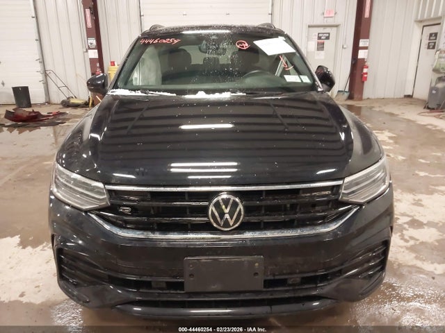 44460254 :رقم المزاد ، 3VV8B7AX3NM004874 vin ، 2022 Volkswagen Tiguan 2.0t Se R-line Black مزاد بيع