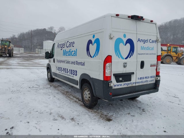 2017 RAM PROMASTER 2500 3C6TRVDG8HE537832 Photo 2