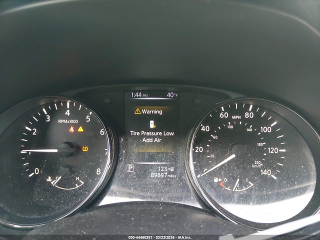 JN1BJ1CP8HW019542 Nissan Rogue Sport Sv