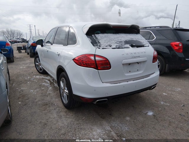 2014 PORSCHE CAYENNE WP1AA2A21ELA95508 Photo 2