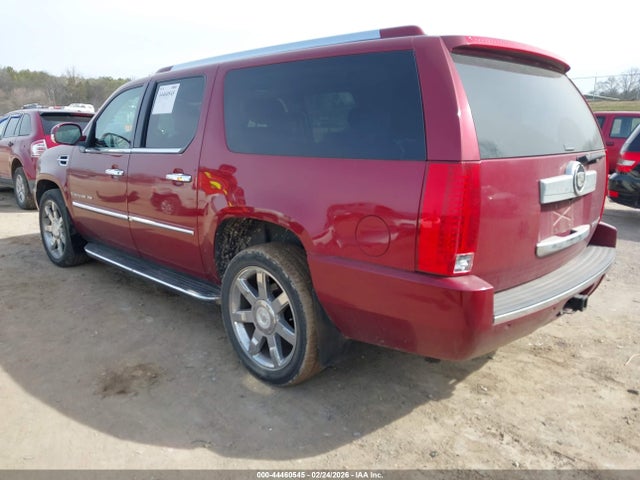 2008 CADILLAC ESCALADE ESV 1GYFK668X8R226195 Photo 2