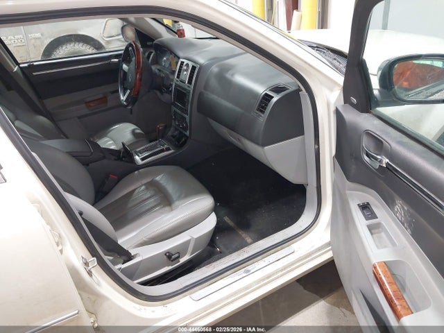 Продажа на аукционе авто 2007 Chrysler 300c, vin: 2C3LK63H87H674855, номер лота: 44460568