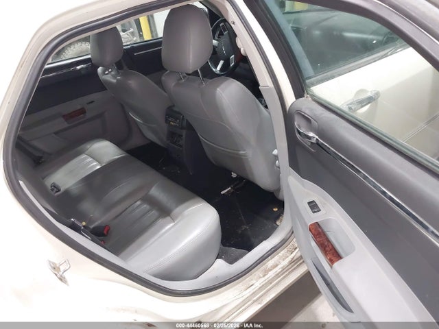 Продажа на аукционе авто 2007 Chrysler 300c, vin: 2C3LK63H87H674855, номер лота: 44460568