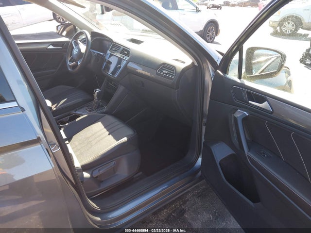 Продаж на аукціоні авто 2022 Volkswagen Tiguan 2.0t Se, vin: 3VV3B7AX2NM074151, номер лоту: 44460594
