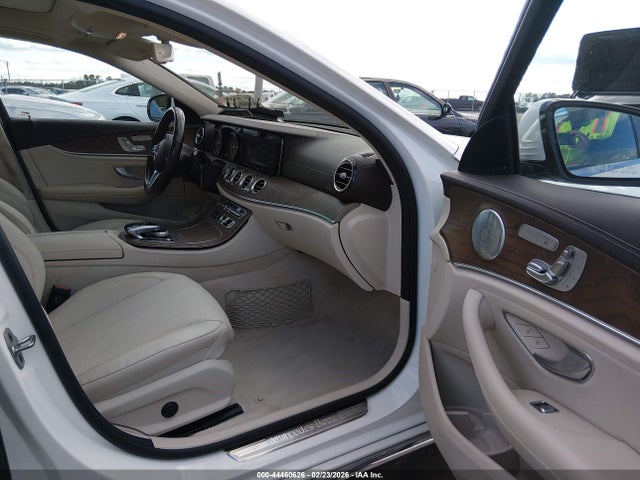 Продажа на аукционе авто 2019 Mercedes-benz E 300 4matic, vin: WDDZF4KB3KA632375, номер лота: 44460626