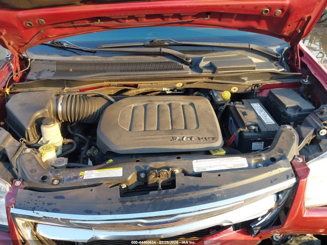 2011 Chrysler Town & Country Limited მანქანა იყიდება აუქციონზე, vin: 2A4RR6DG2BR615188, აუქციონის ნომერი: 44460634
