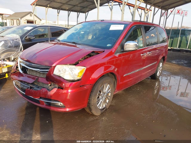 2011 Chrysler Town & Country Limited მანქანა იყიდება აუქციონზე, vin: 2A4RR6DG2BR615188, აუქციონის ნომერი: 44460634