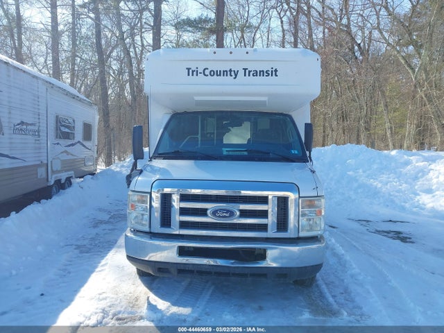 44460659 :رقم المزاد ، 1FDEE3FS9GDC57853 vin ، 2016 Ford E-350 Cutaway مزاد بيع