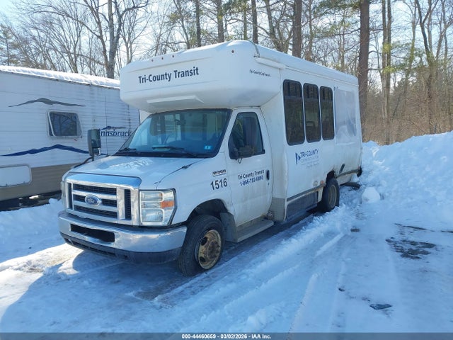 44460659 :رقم المزاد ، 1FDEE3FS9GDC57853 vin ، 2016 Ford E-350 Cutaway مزاد بيع