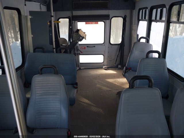 44460659 :رقم المزاد ، 1FDEE3FS9GDC57853 vin ، 2016 Ford E-350 Cutaway مزاد بيع