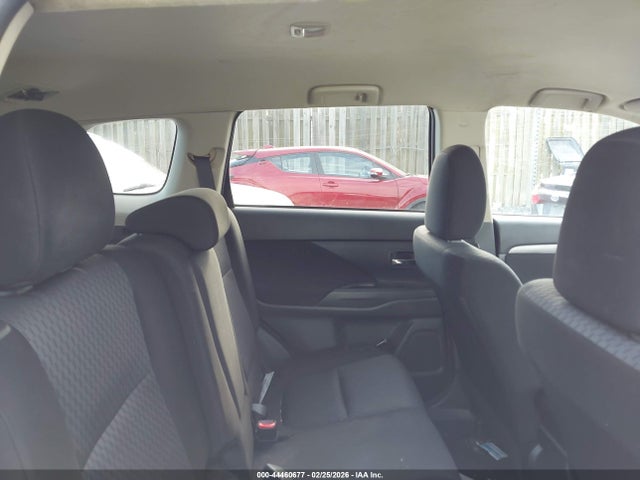 44460677 :رقم المزاد ، JA4AD2A35EZ006595 vin ، 2014 Mitsubishi Outlander Es مزاد بيع