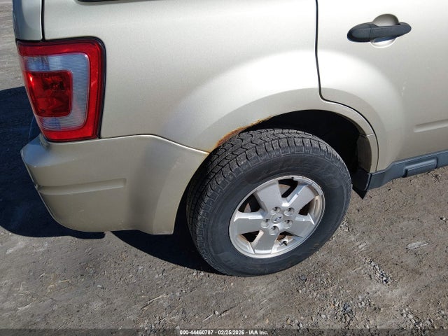 2011 Ford Escape Xlt მანქანა იყიდება აუქციონზე, vin: 1FMCU0D76BKB47399, აუქციონის ნომერი: 44460787