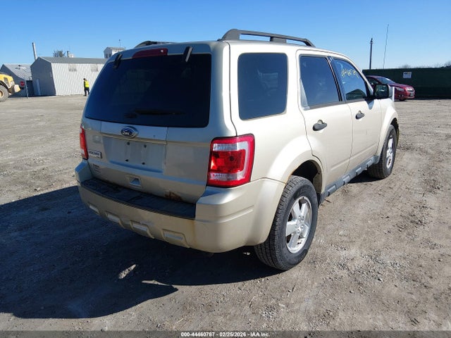 2011 Ford Escape Xlt მანქანა იყიდება აუქციონზე, vin: 1FMCU0D76BKB47399, აუქციონის ნომერი: 44460787
