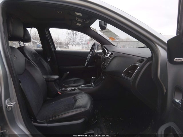 44460796 :رقم المزاد ، 1C3CCBCG5DN558349 vin ، 2013 Chrysler 200 Limited مزاد بيع