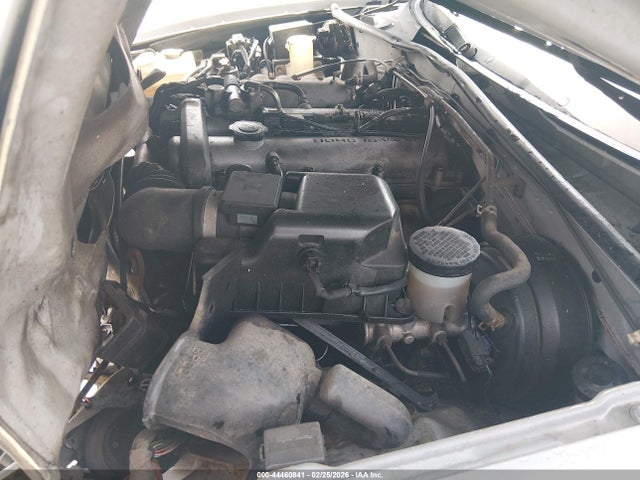 44460841 :رقم المزاد ، JM1NB353820221160 vin ، 2002 Mazda Mx-5 Miata Cloth/ls/se مزاد بيع
